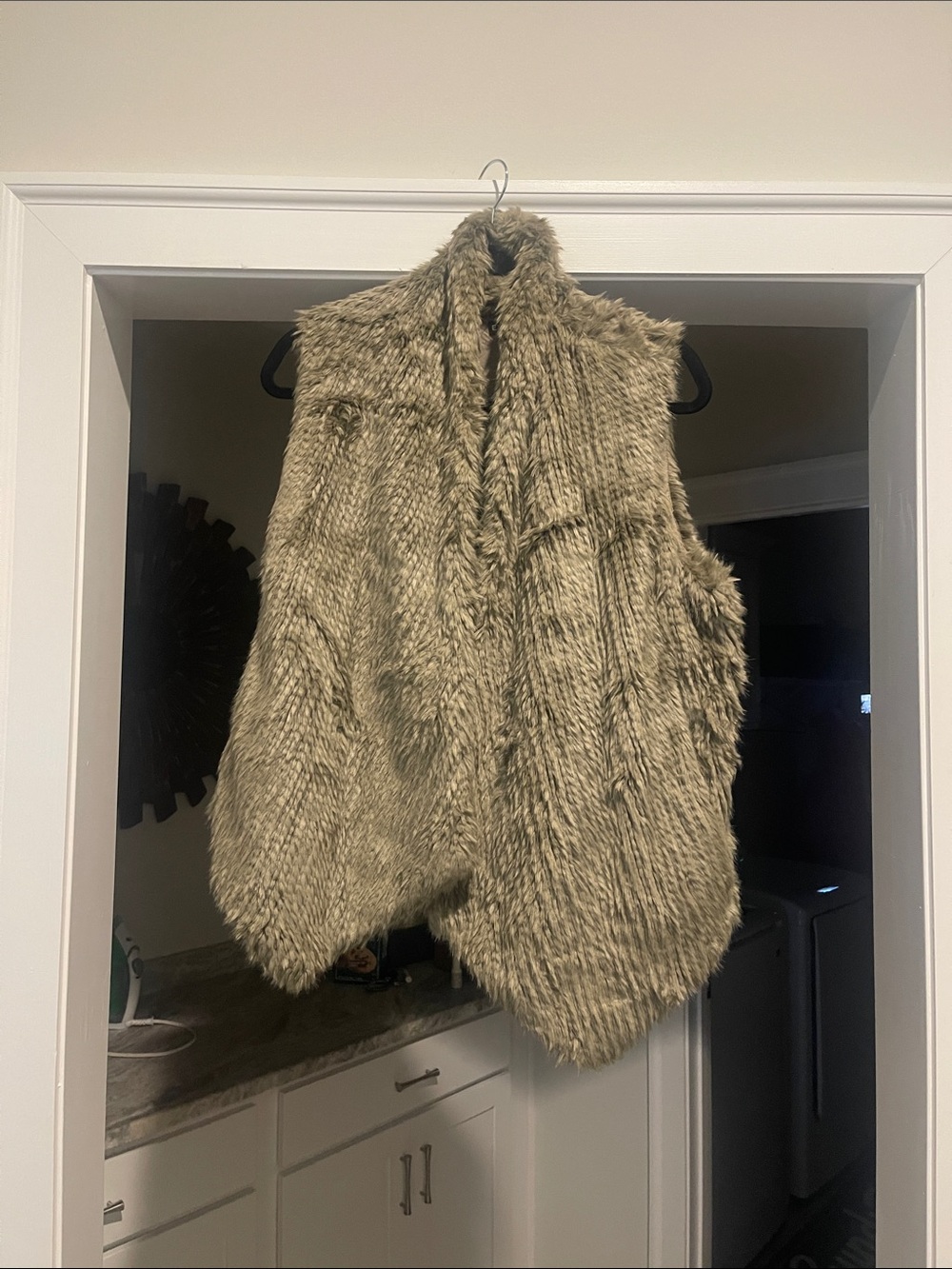 Express Faux Fur Sleeveless Vest in Taupe